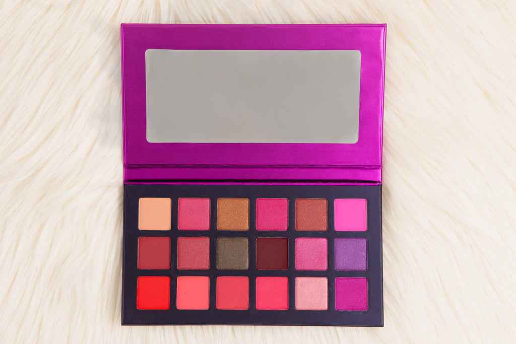 Amor'e eyeshadow palette