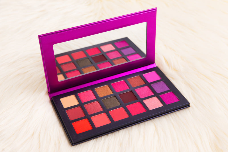 Amor'e eyeshadow palette